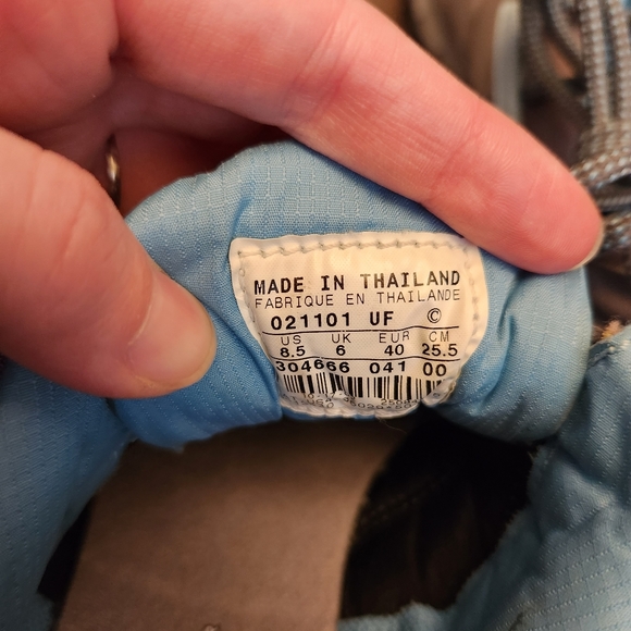 Vintage Nike Air ACG (All Conditions Gear) Sneakers - Picture 9 of 9